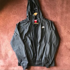 NIKE Windbreaker
